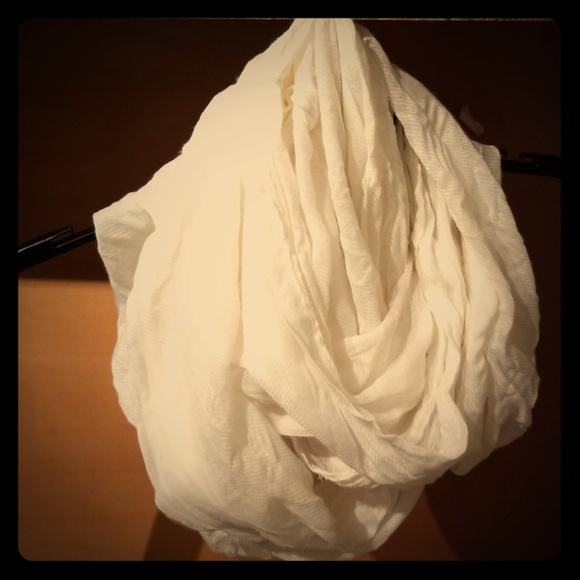 Accessories - White infinity scarf